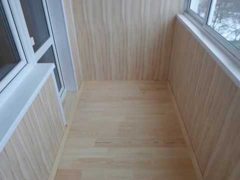 Теплое остекление балкона пластиковыми окнами со змеевидным водяным теплым полом в Пушкино